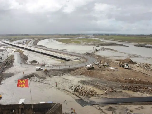 Objectif du projet  - Pont passerelle du Mont-Saint-Michel  en construction