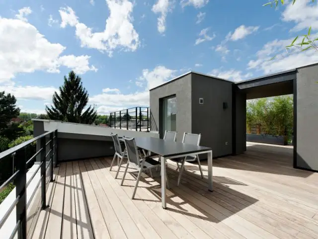 La quête d'un espace de détente tout au long de l'année - Un toit reconverti en terrasse