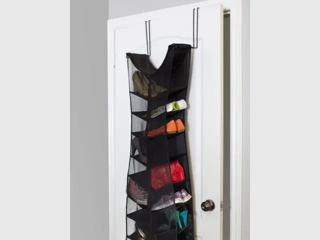 Un organisateur de chaussures en forme de robe - Rangement pour chaussures