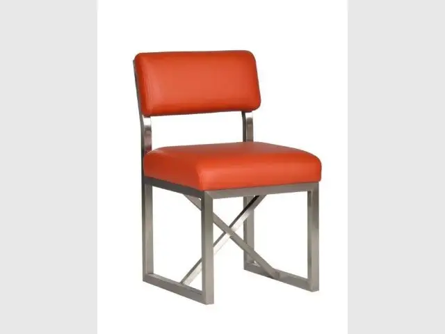 Une chaise orange pour une salle à manger contemporaine - Autour de la couleur orange