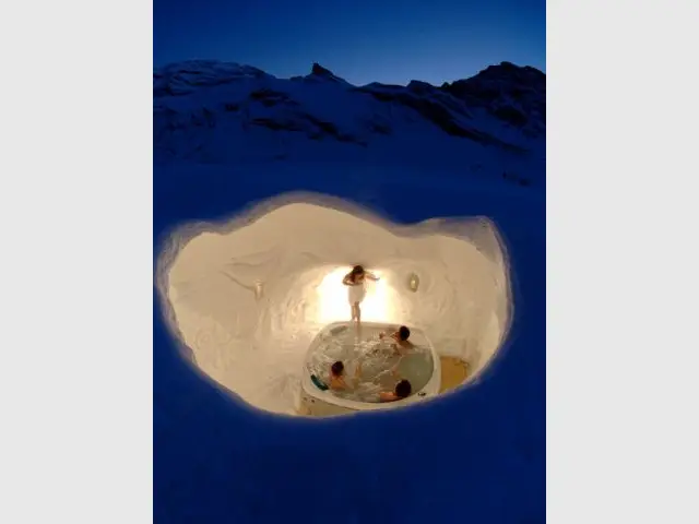 Igloo et jacuzzi