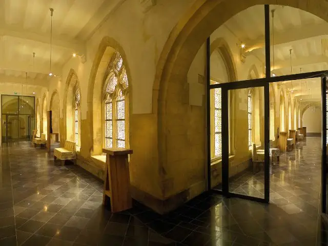 Le monastère accueille les chambres et suites - Hôtel Kruisheren, Maastricht