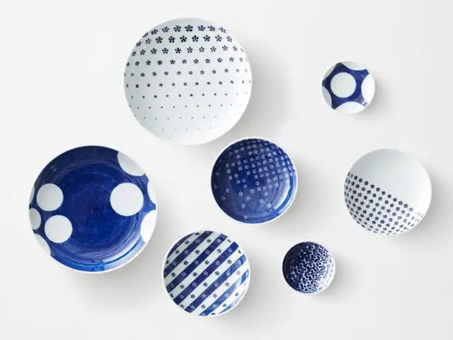 Collection d'assiettes UME-PLAY - Nendo