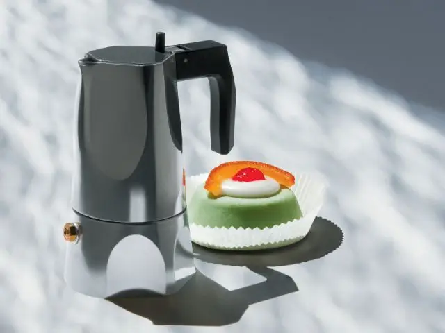 La cafetière Alessi réinventée