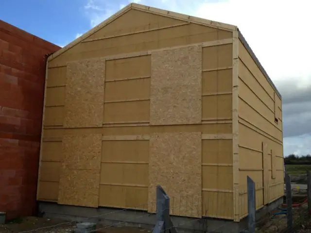 Une façade Nord aveugle - Maison Logémaine Angers