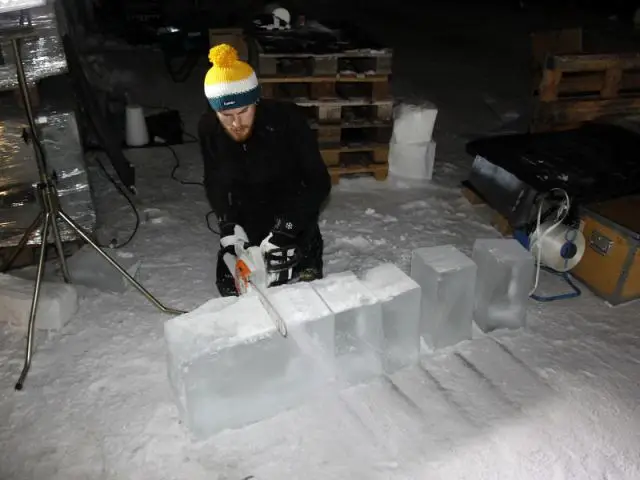 Une matière à dompter, la glace - Hôtel de glace suite Rococo