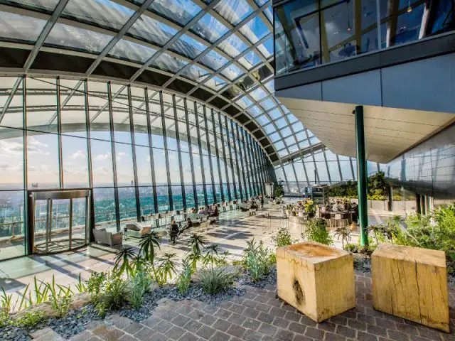 Des visiteurs au rendez-vous - Inauguration du "Sky Garden" à Londres