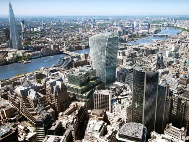 Une façade concave aux reflets... brûlants ! - Inauguration du "Sky Garden" à Londres