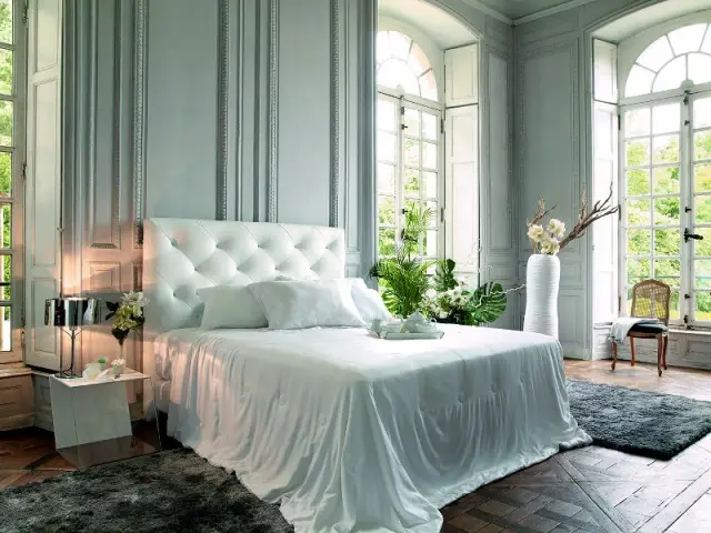 Introduire des drapés pour créer une atmosphère romantique - Aménager une chambre dans un appartement de style