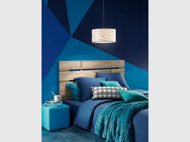 Un camaïeu de bleus pour une chambre en total look - Le bleu canard envahit la maison