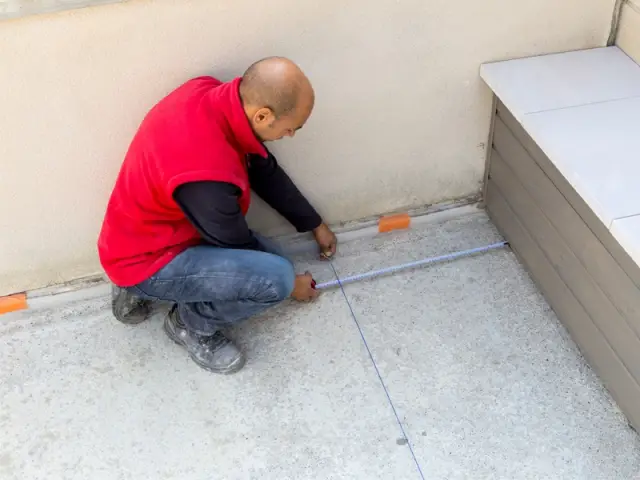 Construction d'une banquette en amont - Rénovation terrasse sur plots