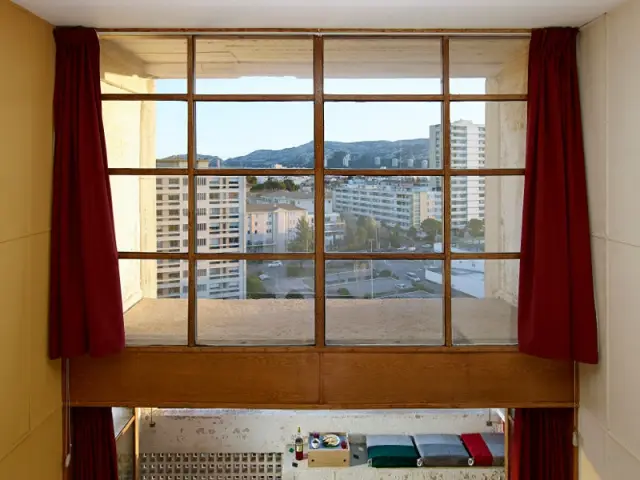 Un appartement non traversant orienté sud  - Cité radieuse - Le Corbusier