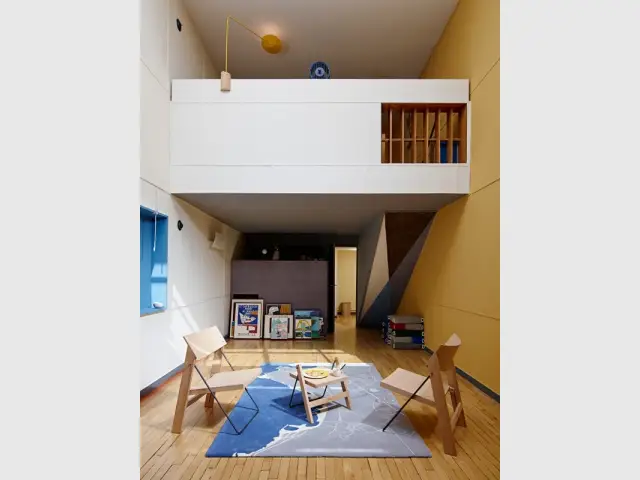 Un appartement sur deux étages comme une maison familiale - Cité radieuse - Le Corbusier