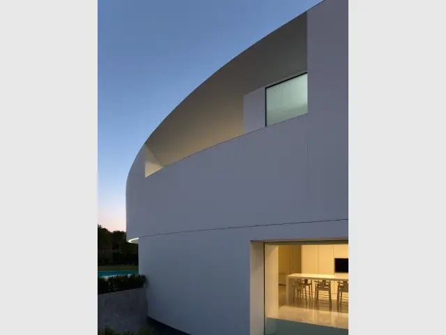 Grande discrétion et vue imprenable - Casa Balint par Fran Silvestre Architectos