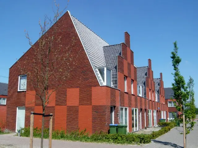 Une toiture en tuiles d'ardoise pour une maison hors du commun - Embellir l'extérieur de sa maison