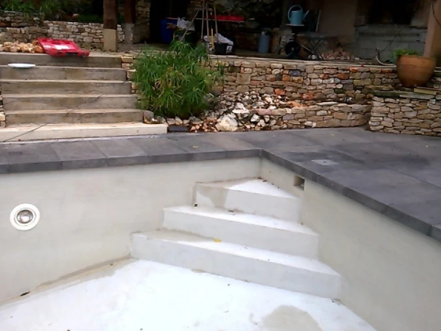 Fiche technique de la rénovation - Rénovation d'abords de piscine et terrasses