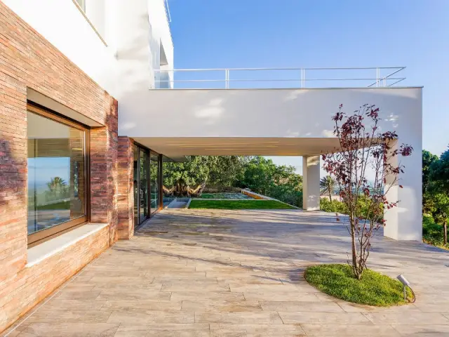 Une terrasse, cinquième pièce de la maison - Courtyard House in Trapani by Studio 4e