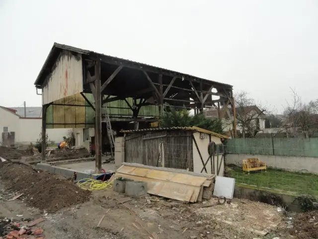 Une construction calquée sur le plan initial du hangar - Un ancien hangar transformé en maison bois à Argentueil