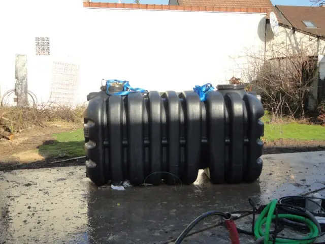 Un système de récupération d'eaux de pluie - Un ancien hangar se transforme en maison bois