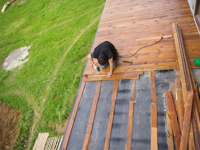 Le budget à prévoir : 1.725 &euro;  - Installer une terrasse bois : combien ça coûte ?