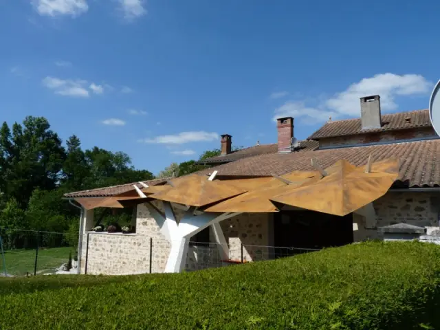 Une symbolique de l'arbre très présente - La Canopée - Abri de garage