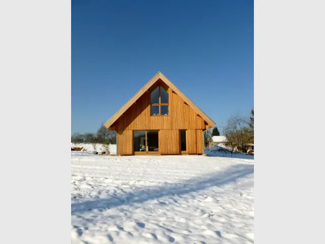 Une maison conçue avec une approche bioclimatique - Une maison comme une grange