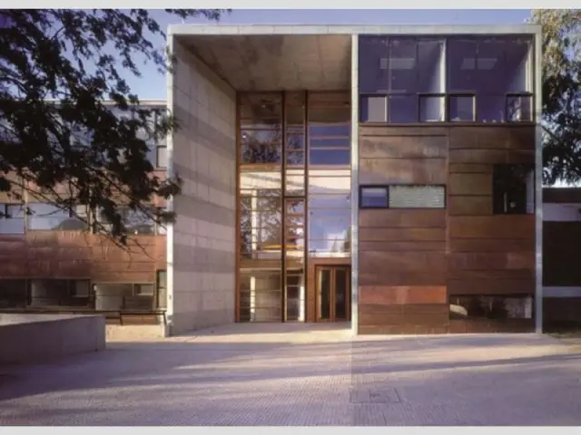 Ecole de Mathématiques, Chili - Alejandro Aravena - Elemental