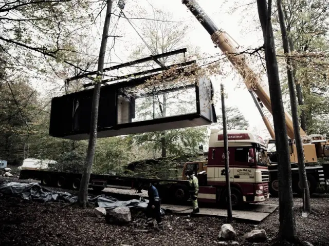 Un refuge industriel posé sur pilotis - Vipp Shelter