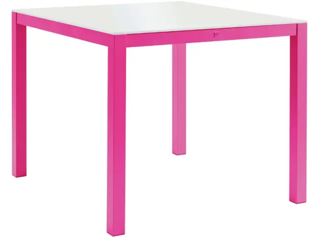 La table Kwadra pour compléter la collection - Collection Sifas signée Agatha Ruiz de la Prada