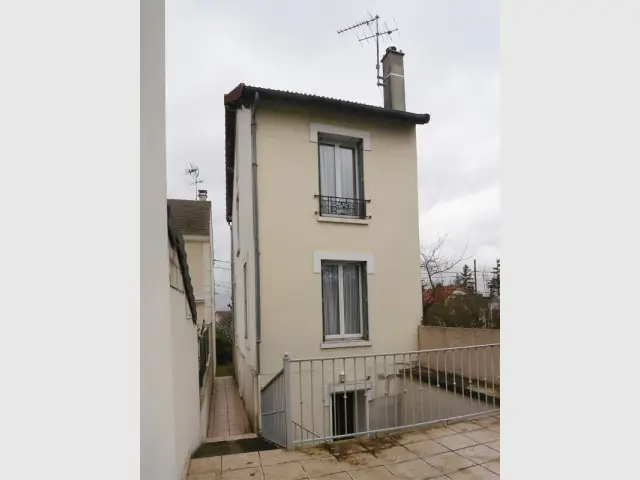 Une maison petite et mal isolée - Rénovation et surélévation à Bry-sur-Marne