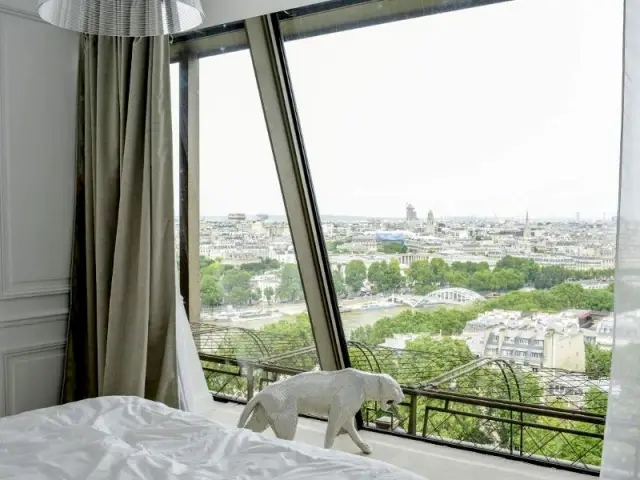 Un appartement aménagé dans la Tour Eiffel