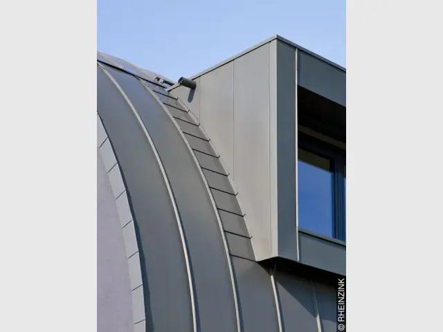 Bâtiment oléduc : une collaboration pour un succès - Réalisation d'un bâtiment "Oléoduc" en Zinc-Titane