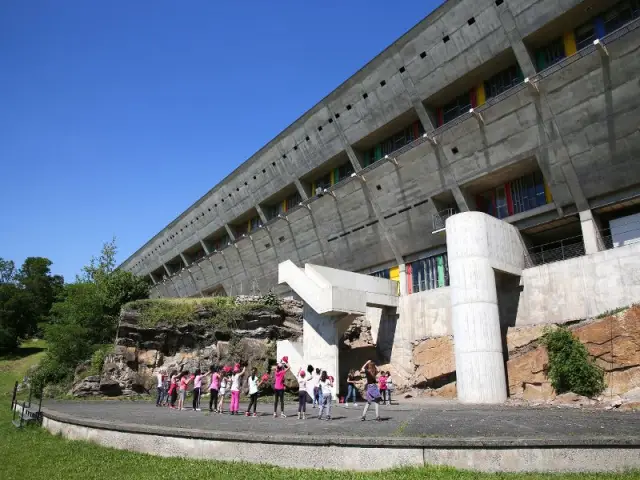 La Maison de la Culture à Firminy (Loire) réalisé par Le Corbusier inscrite sur la Liste du patrimoine mondial de l'UNESCO depuis juillet 2016