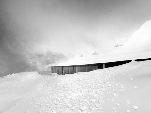 Comme une incision dans la montagne - Restaurant de montagne