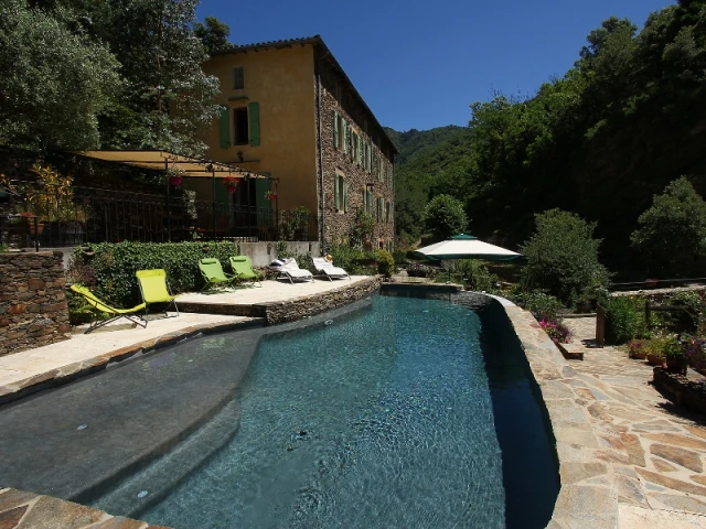 Catégorie Piscine familiale de forme libre - Trophée d'argent - Trophées de la piscine et du spa 2016