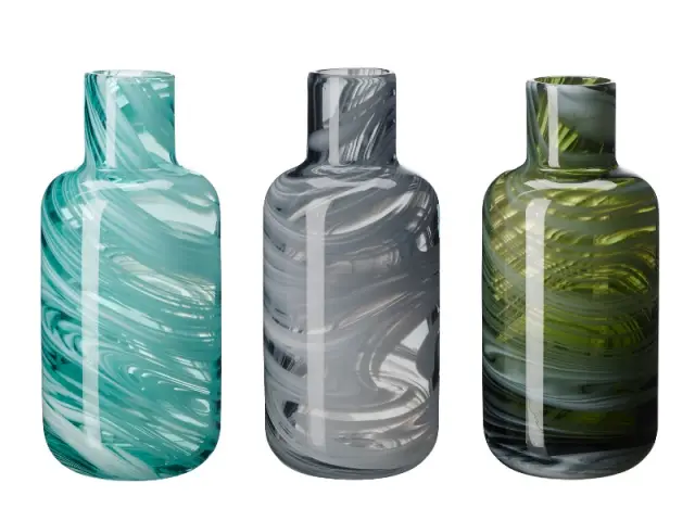 Un vase en verre recyclé : 9,99 &euro;