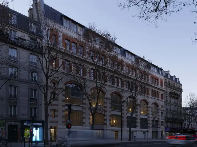 Fiche technique : reconversion d'un immeuble industriel en logements - Reconversion d'un immeuble industriel en 85 logements sociaux dans le 18ème arrondissement de Paris