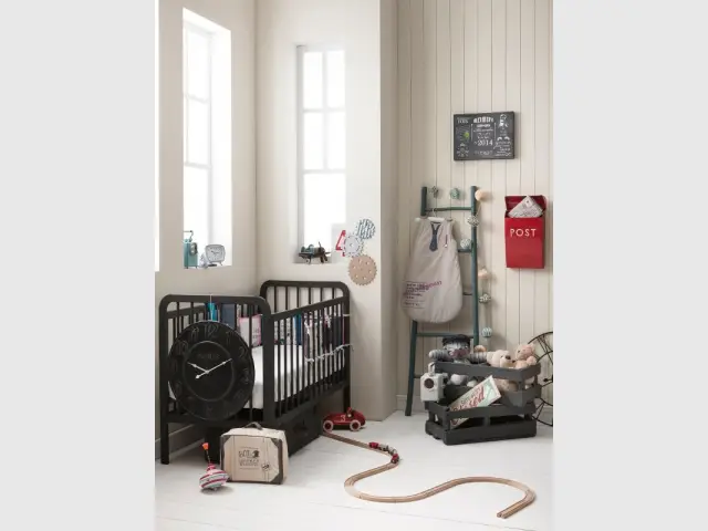 Des cagettes pour une chambre d'enfant