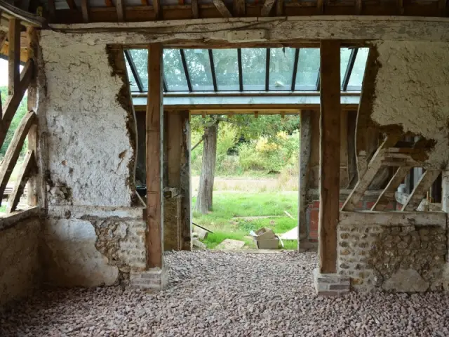 La verrière qui apporte de la lumière naturelle