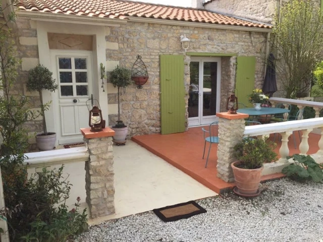 Une terrasse modernisée grâce au béton