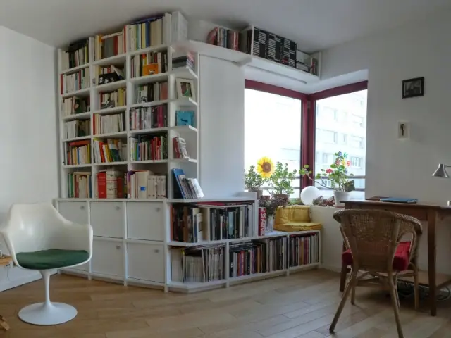 L'autre bibliothèque est conçue en escalier