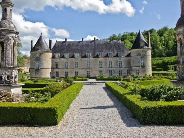 Château de Bussy-Rabutin à Bussy-le-Grand, Côte d'or