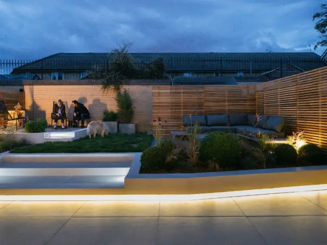 Une terrasse rétroéclairée comme une touche de modernité