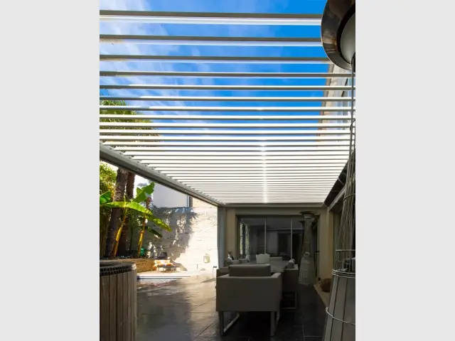 Une pergola parfaitement ventilée quand il fait chaud