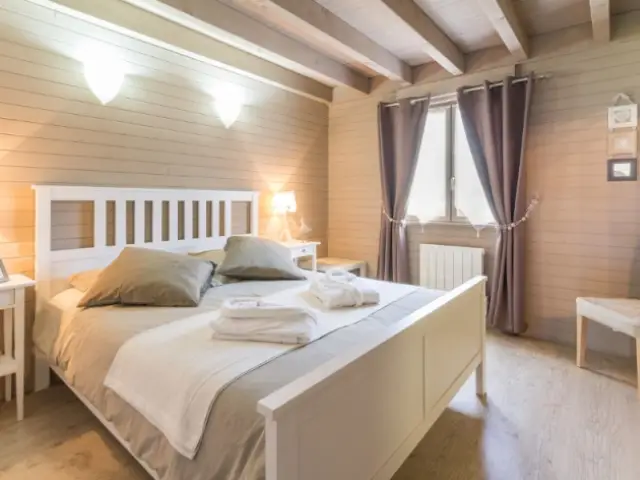 La chambre double de la chambre d'hôtes Sous le Cerisier