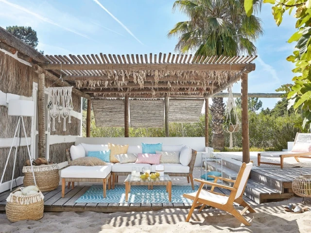 Mobilier de jardin Seychelles et Paros, à partir de 180 &euro;