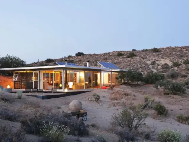 Off-grid itHouse par Taalman Koch - Pioneertown, C