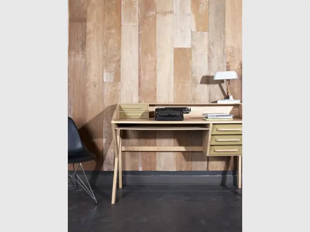 Du parquet au mur façon plancher de campagne		