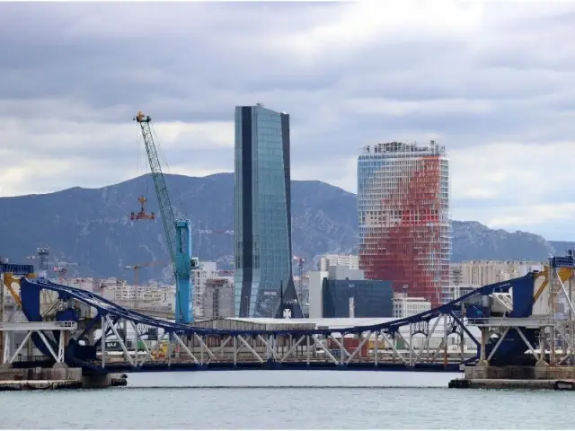 La tour en chiffres (1/3) - Tour Marseillaise, Jean Nouvel