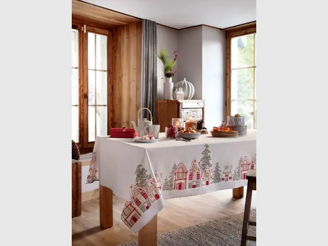 Habiller sa table d'une nappe de Noël